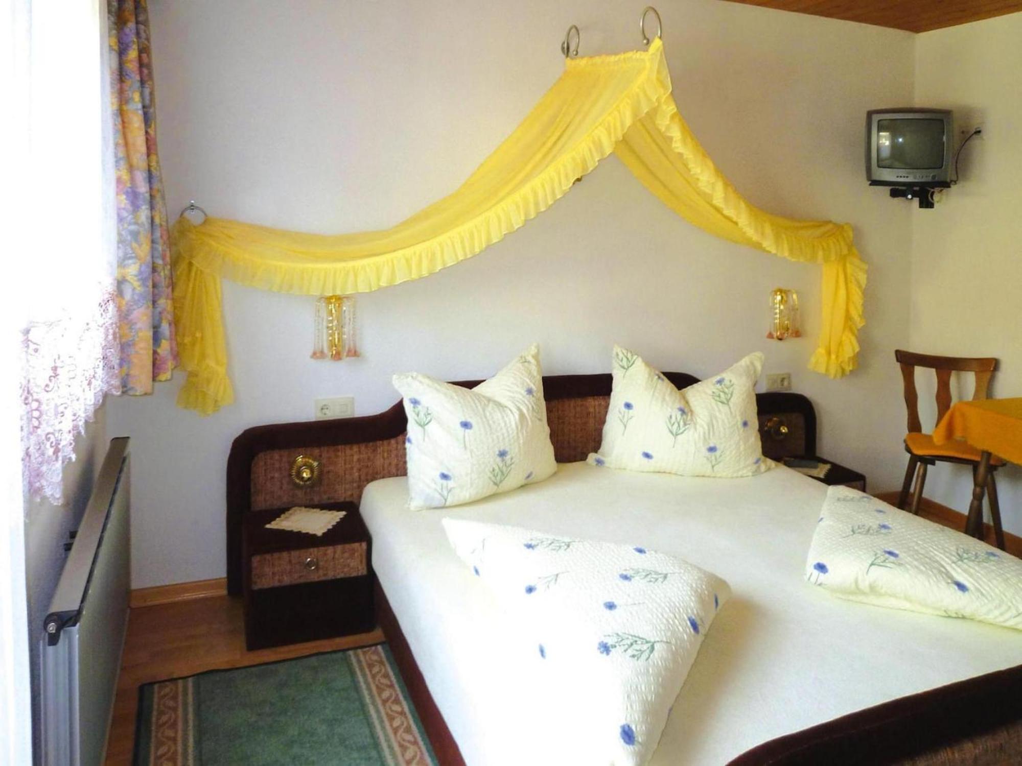 Apartment In F Gen With Parking Space Fugen Bagian luar foto